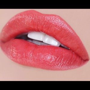 JOUER ESSENTIAL LIP ENHANCER SHINE BALM “POPPY”